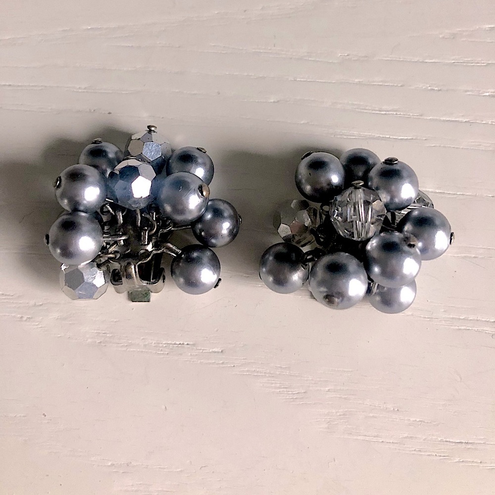 Vintage Gray pearl clip earrings